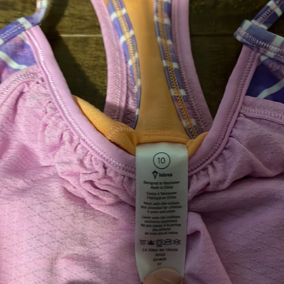 IVIVVA tank with built in bra - Picture 3 of 8